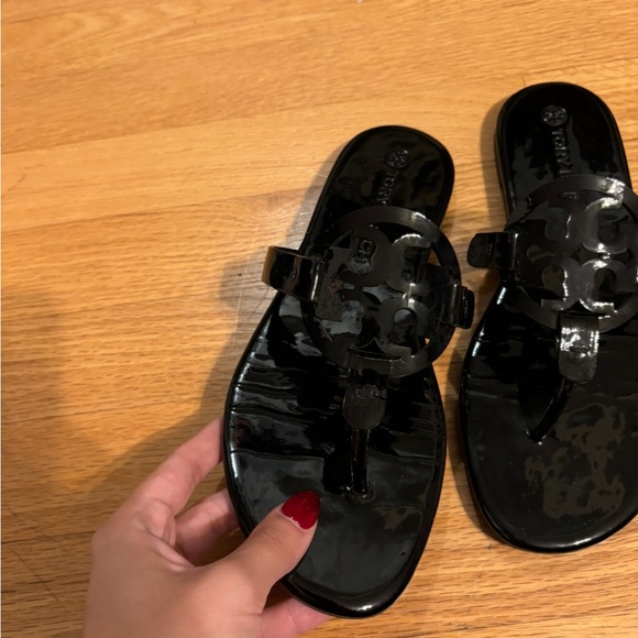 tory burch sandals - Picture 3 of 6